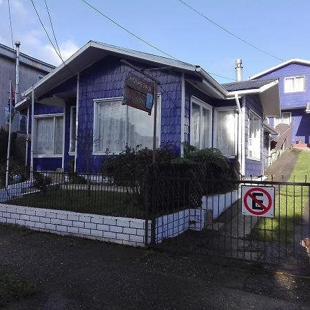 Hospedaje Los Calafates Ancud Exterior photo